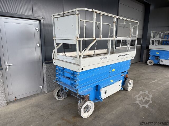 Plataforma tesoura JLG 2646ES, ano 2006, com 975 horas de uso, altura de trabalho de 10 metros. JLG 2646ES schaarlift schaar hoogwerker 2006 / 975uur