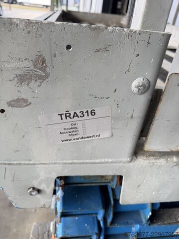 JLG 2646ES Scherenarbeitsbühne, Baujahr 2006, 1.300 Betriebsstunden, 10 m Arbeitshöhe. JLG 2646ES schaarlift schaar hoogwerker 2006 / 1300uur