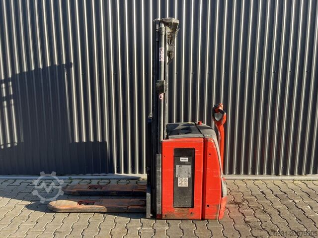 Στοίβαξη πεζών Linde L14