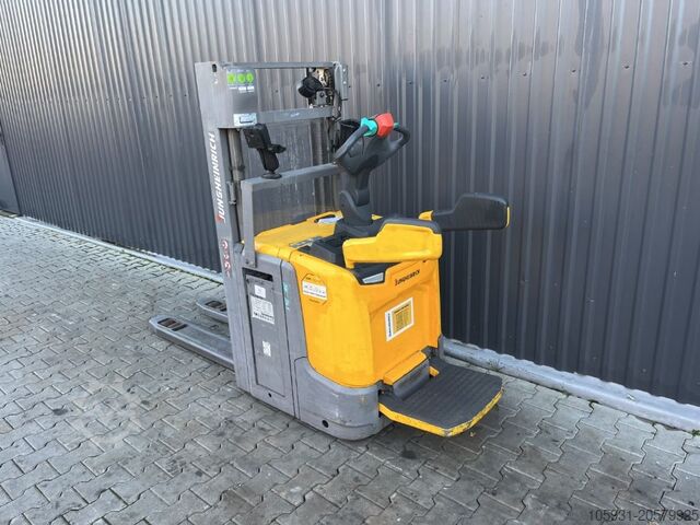 Staande vorkheftruck Jungheinrich ERC214z