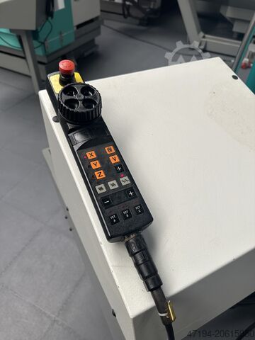 Centro di lavoro universale Deckel Maho DMU 50T