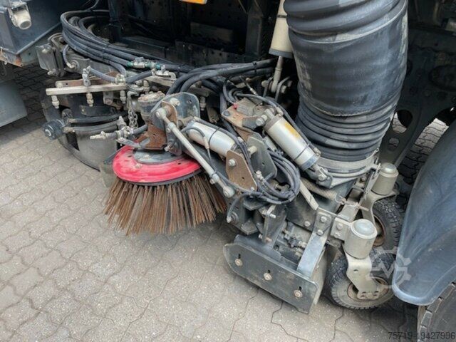 Speciallastbil MAN 18.250 4x2 TGM Bucher Cityfant 6000