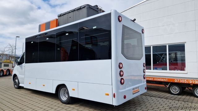 Miniautocarro MERCEDES-BENZ 30 Sitzer Schulbus Transferbus 519 Stock