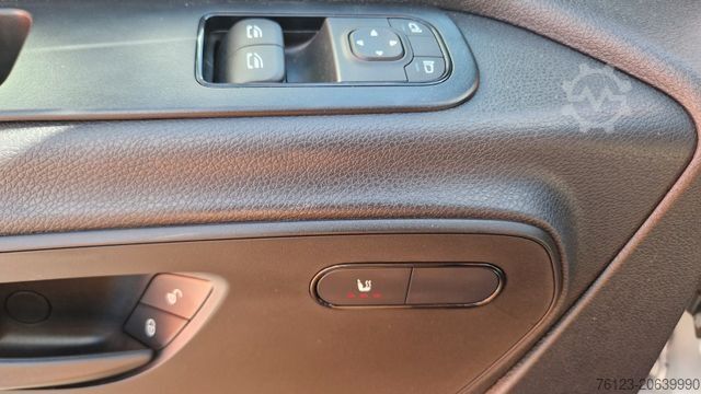 Minibüs MERCEDES-BENZ 30 Sitzer Schul- Transferbus 519 Lagerfahrzeug