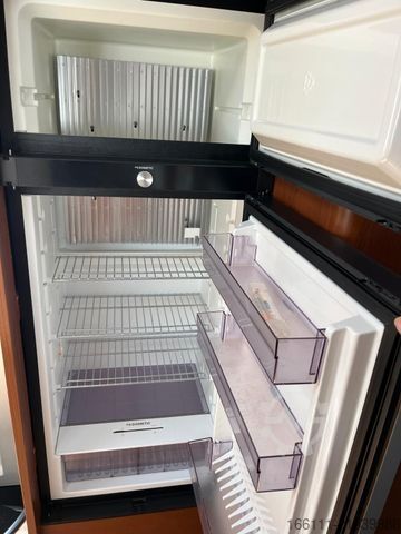 Alkoof camper DETHLEFFS A 9000 XXL - Einzelbetten -  - AHK