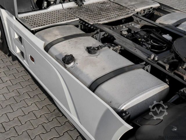 Standard dragbil DAF XF 480 FT SSC + INTARDER + 1050l TANKS Klima ZV