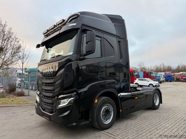 Cap tractor standard IVECO S-Way 570/Intarder/Hydraulik/Navi/VOLLLUFT