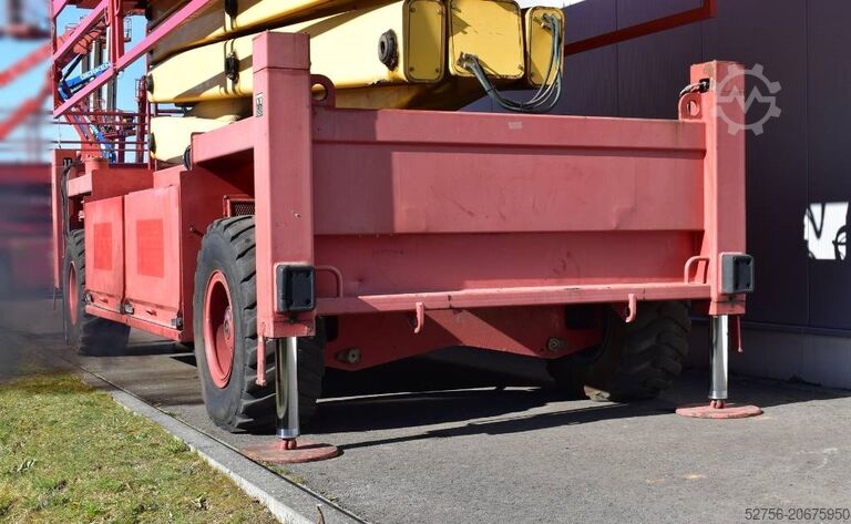 Elevador de tesoura JLG 260-25