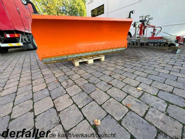 Poljoprivredna mašina Tuchel Tuchel L-SF 225 Schneeschild mit Kommunalanbau