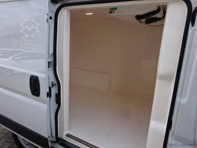 Refrigerator body van PEUGEOT Boxer Kasten 333 L1H1 BlueHDi 120 Kühler