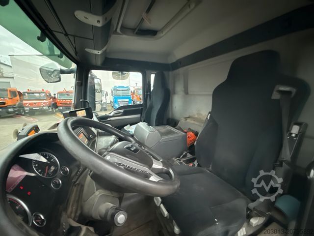 Autokran MAN TGS 26.440 Zugmaschine + Atlas Kran 5 Ausschube