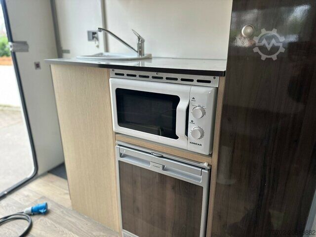 Dyretransporter Anka Steinsberger 3-Pferdeanhänger mit Wohnung