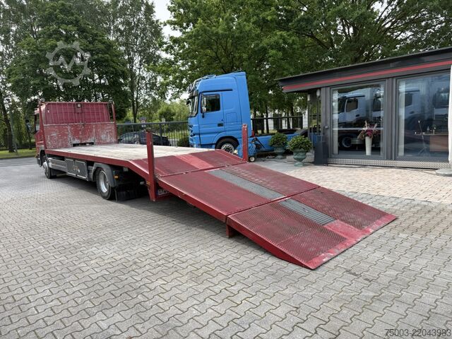 Biltransport lastbil Mercedes-Benz Atego 1523 L Maschinentransporter