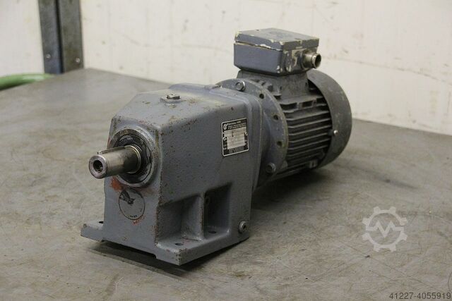 Motor cu transmisie 0,21 / 0,28 kW 26/52 rpm Nord SK12-71 S/4-2
