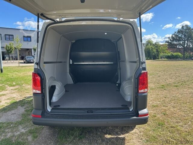 Panelová dodávka VW T6.1 Kasten 2.0l TDI DSG StandHZG Navi SHZ Spurwechselassistent Spurhalteass.