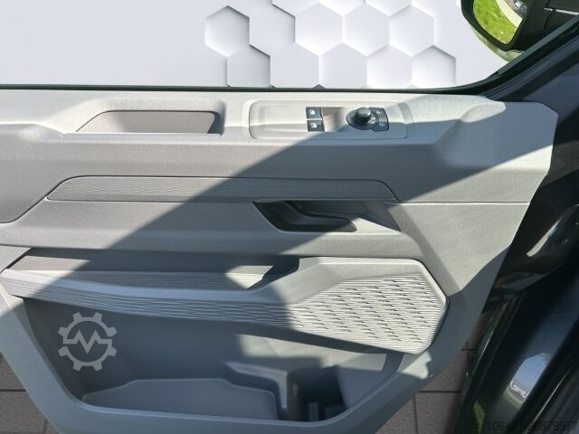 Minibusz VW Transporter 2.0l TDI Automatik Klima StHz 9-Sitzer