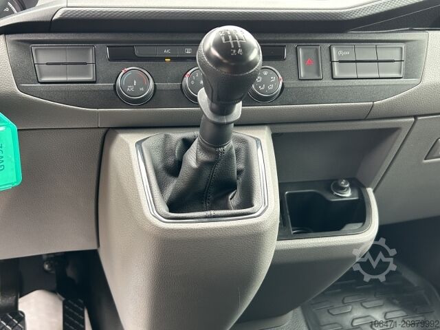 Panelová dodávka VW T6.1 Kasten 2,0 l TDI SCR 5-Gang AHZV Klima Navi GJR