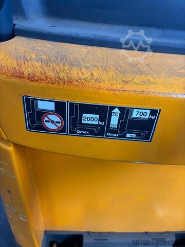 Manuseadores de contentores Jungheinrich ERE 120/C20