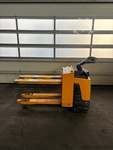 Manuseadores de contentores Jungheinrich ERE 120/C20