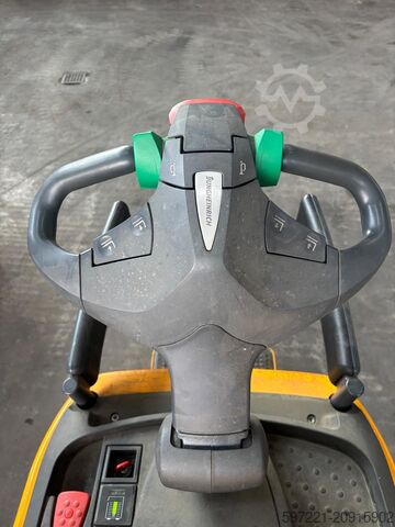 Manuseadores de contentores Jungheinrich ERE 120/C20