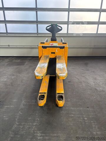 Manuseadores de contentores Jungheinrich ERE 120/C20