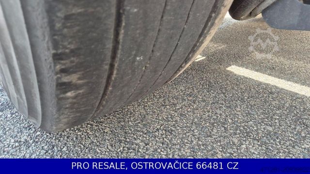 Cisternový návěs SEKA SPSTT - LEBENSMITTEL + 3 KAM. + LACHSE + 31m3