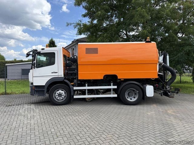 Veegmachine MERCEDES-BENZ Atego 1323 Faun Viajet 6 HD Heckabsaugung