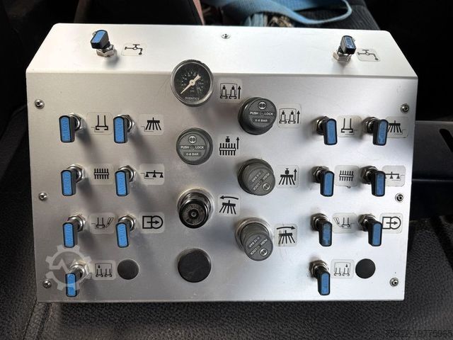 Veegmachine MERCEDES-BENZ Atego 1323 Faun Viajet 6 HD Heckabsaugung