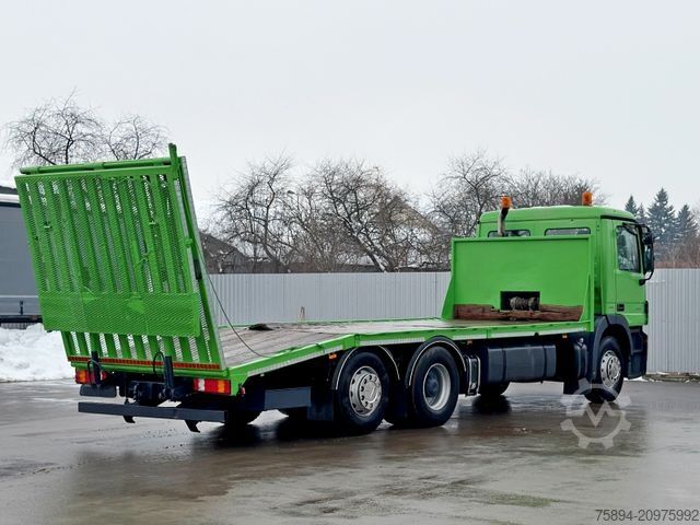 Biltransport lastbil MERCEDES-BENZ ACTROS 2532 * Pritsche 7,70 m * 6x2