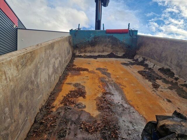 Kiper kamion Mercedes Arocs