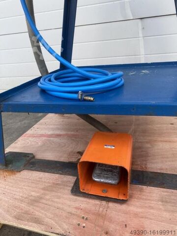 Enkoloms persluchtpers, hydraulische pers 10 ton, pneumatische tafelpers, stanspers, perslucht PAUL ANTON PVT 2