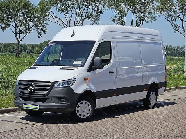 Bestelauto MERCEDES-BENZ SPRINTER 317 L2H2 LED Mbux10 AC!