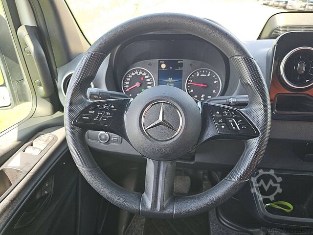 Bestelauto MERCEDES-BENZ SPRINTER 317 L2H2 LED Mbux10 AC!