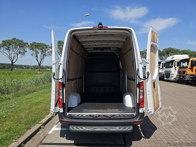 Bestelauto MERCEDES-BENZ SPRINTER 317 L2H2 LED Mbux10 AC!