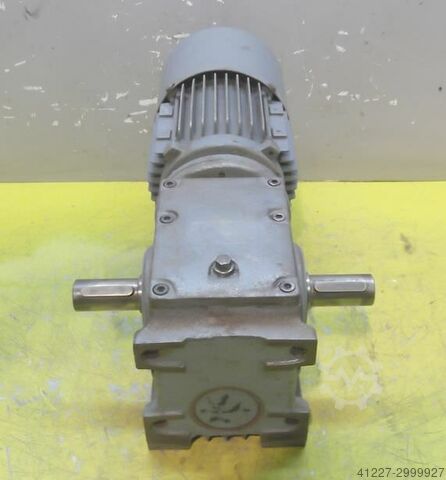 Tandwielmotor 0,37 kW 136 tpm SEW-EURODRIVE S40DT71D-4B
