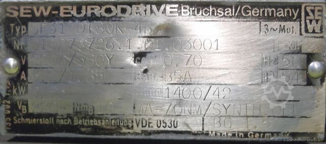 Gearmotor 0,55 kW 42 o / min SEW-EURODRIVE SF31DT80K-4B