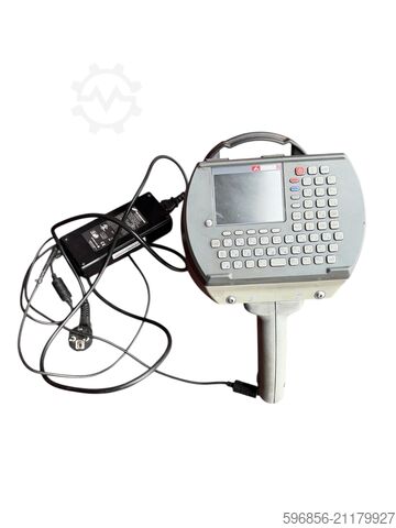 FLYMARKER XL – mobiele dot-markeermachine FLYMARKER XL – mobilna znakowarka punktowa FLYMARKER XL – mobilna znakowarka punktowa