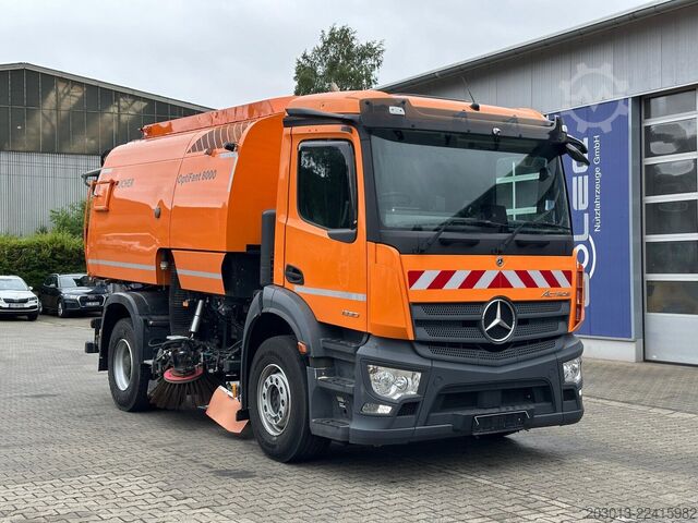 Οδοκαθαριστικό μηχάνημα MERCEDES-BENZ ACTROS 1830 4x2 Kehrmaschine BUCHER OPTIFANT8000