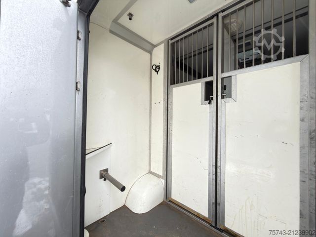 Livestock transporter RENAULT Master STX Haras 3 Sitzer