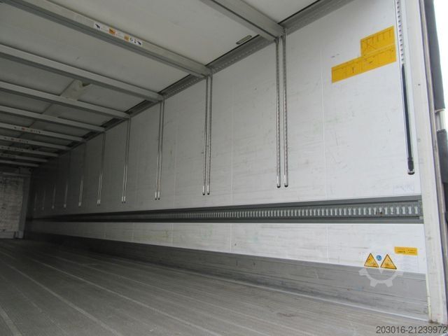 Reefer semitrailer SCHMITZ CARGOBULL Cool Doppelstock Achslift Palettenkasten ATP