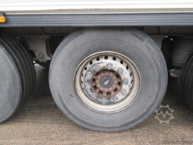 Reefer semitrailer SCHMITZ CARGOBULL Cool Doppelstock Achslift Palettenkasten ATP
