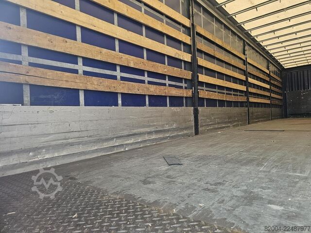 2015 KRONE SD/ FELGI ALUMINIOWE/ BURTY ALUMINIOWE/ HUCKEPACK/ DACH PRZESUWNY/ OSIE SAF Z HAMULCAMI T KRONE SD/ ALUMINIUM RIMS/ ALUMINIUM SIDE BOARDS /HUCK...