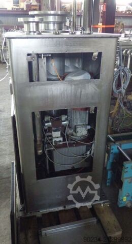 Használt rozsdamentes acél Grieser VPL 350 típusú planetáris keverő keverőedényekkel. GRIESER VPL 350