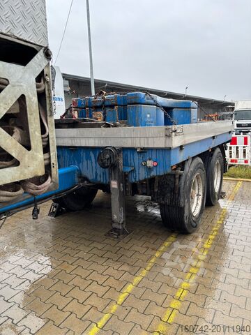 Mobil daru ballasztpótkocsival Liebherr LTM 1090-4.1