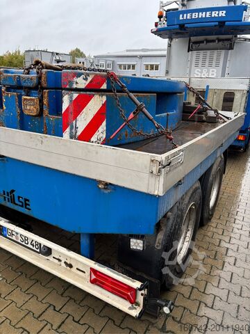 Mobil daru ballasztpótkocsival Liebherr LTM 1090-4.1