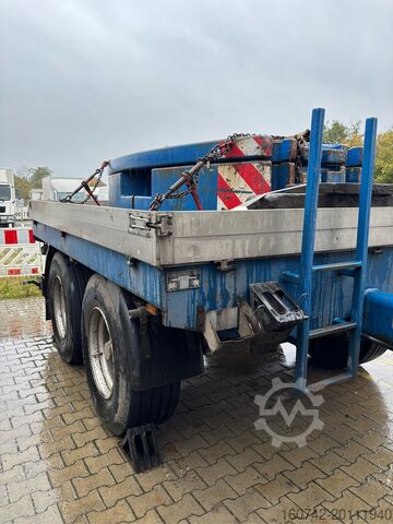 Mobil daru ballasztpótkocsival Liebherr LTM 1090-4.1