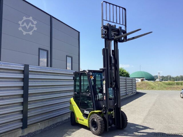 Elektrische vorkheftruck met 4 wielen Clark S25XE