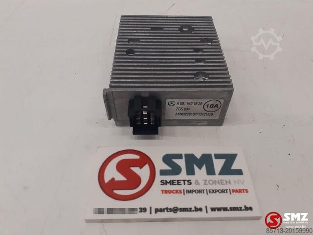 Elektriciteit Mercedes Occ omvormer 24-12V 18A Mercedes