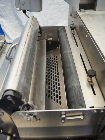 Termoselladora de bandejas MULTIVAC T300