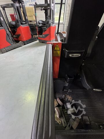 EK 1300 - Guidage sur rails!! MAGAZINER EK 1300  - Rail Guidance !!